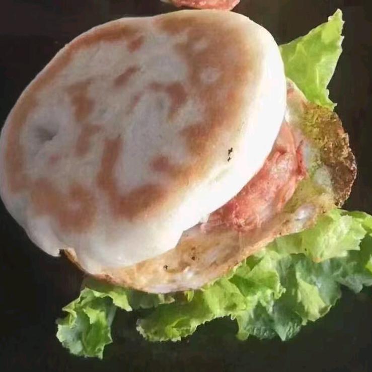 胡姐嘎嘣脆肉夹馍～铁板煎饼果子、铁板里脊