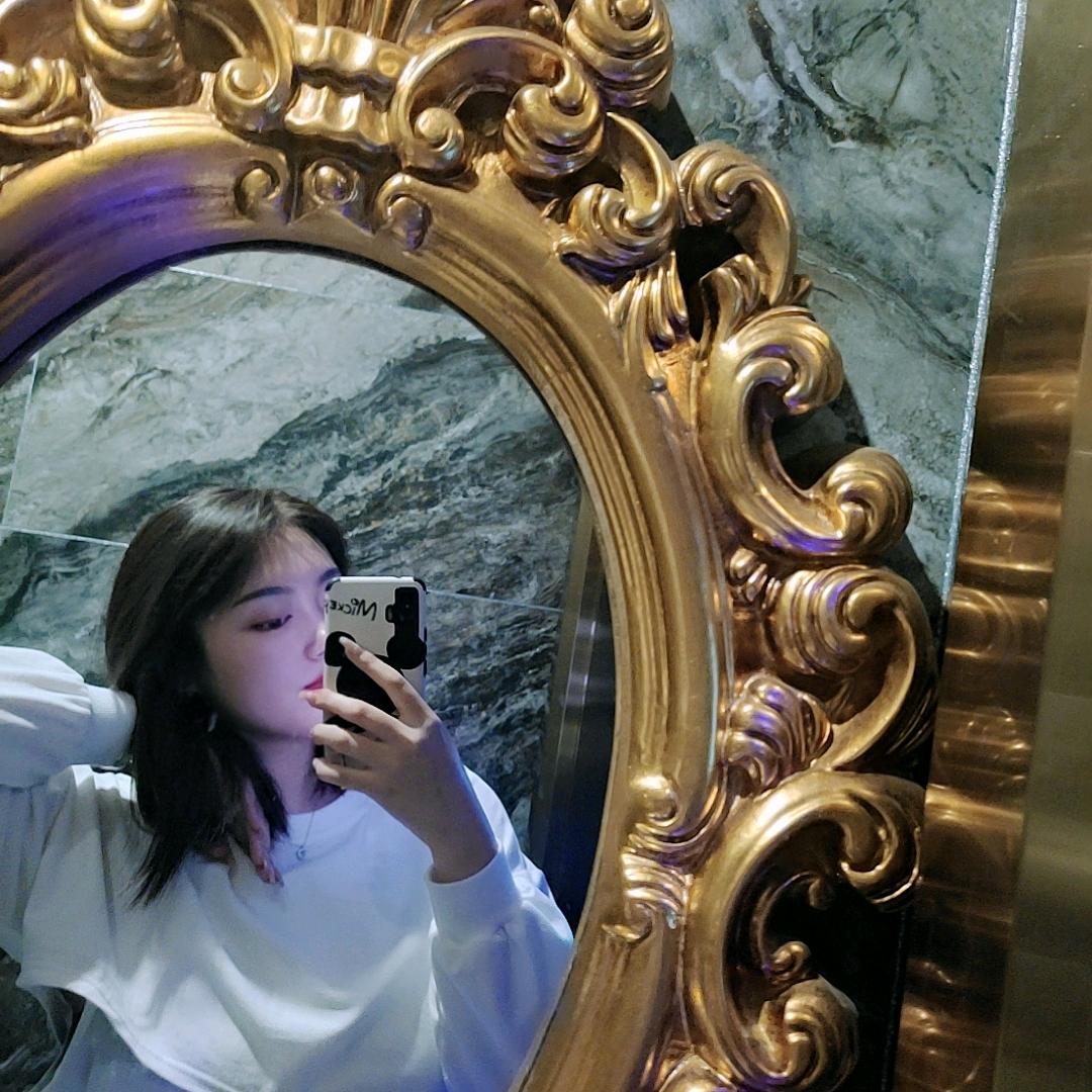 奥特曼小姐