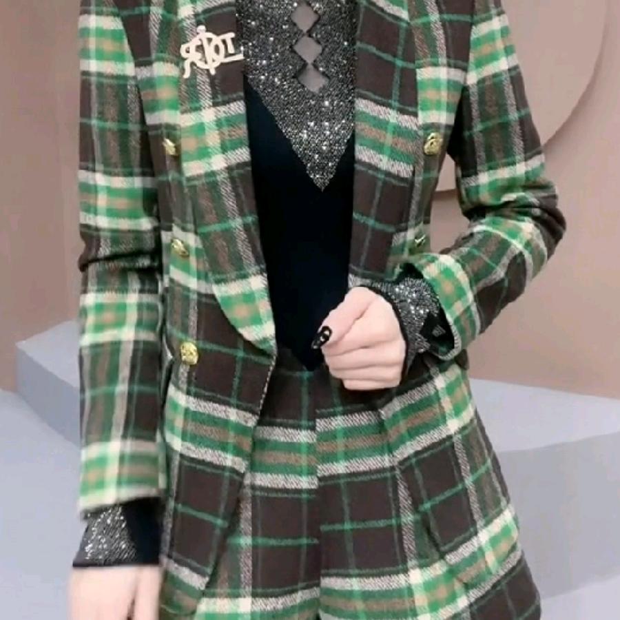 海城市感王镇颖姐服装店