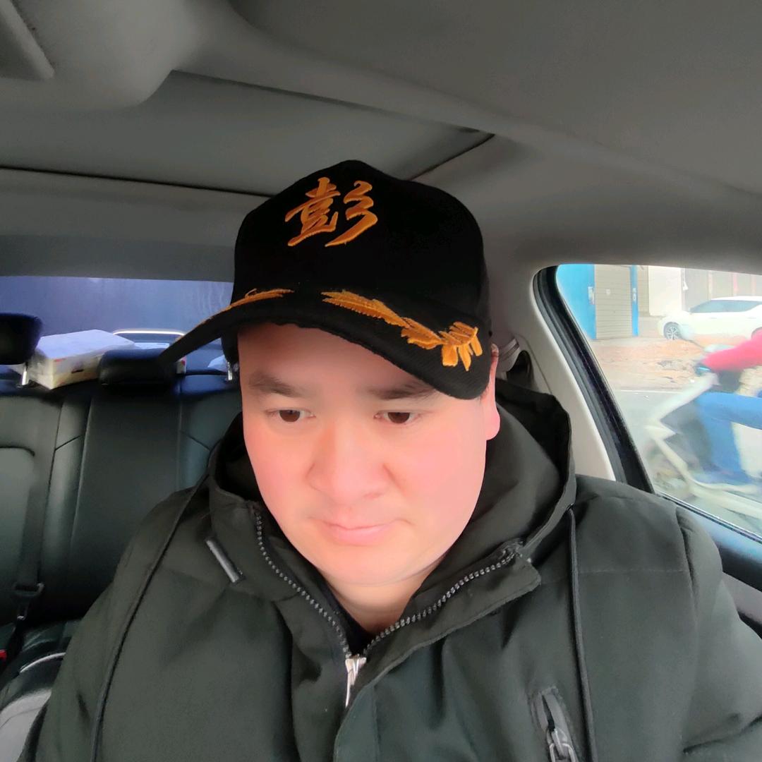 仁龙飞伍洛