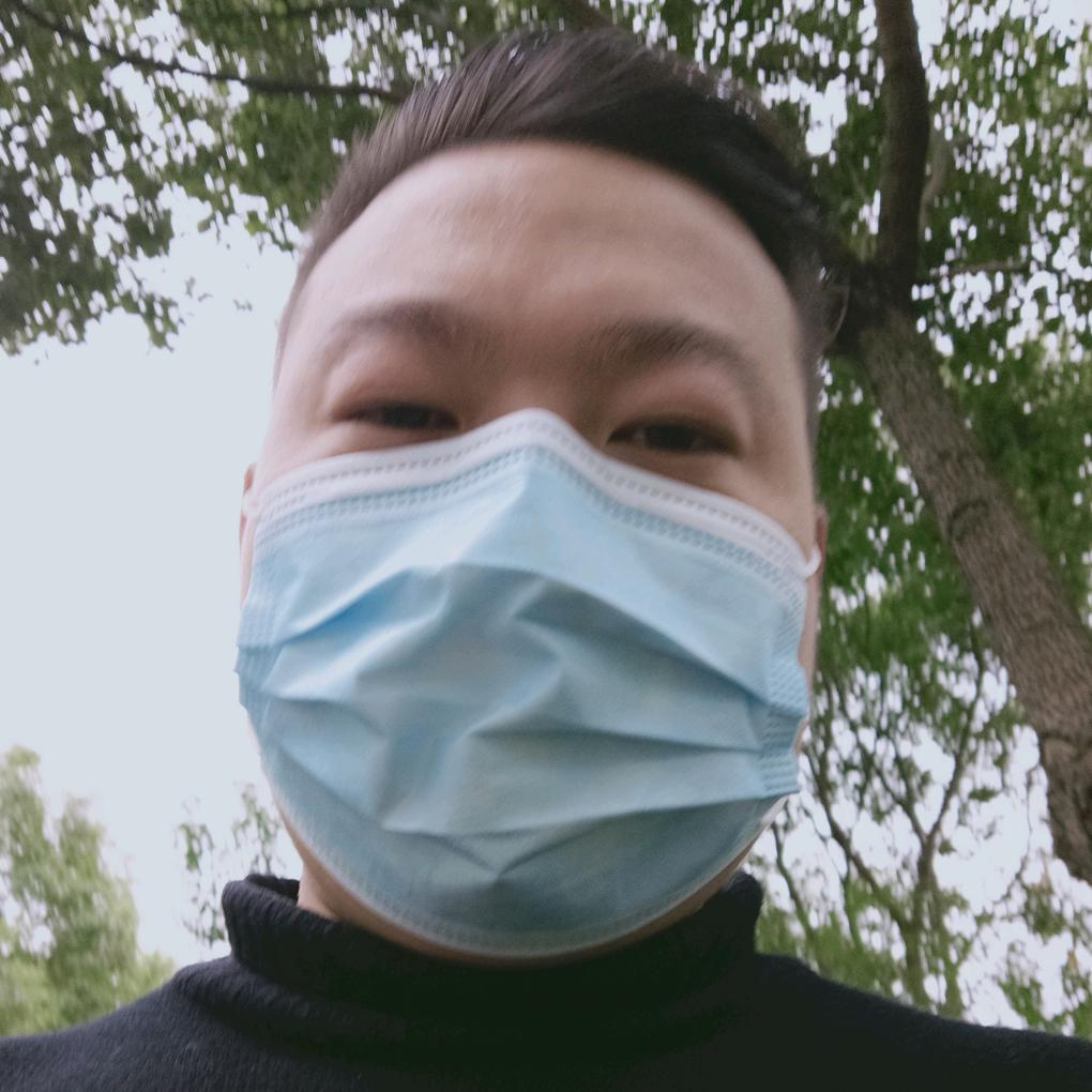 aぃ 半梦半醒伴忧伤丶