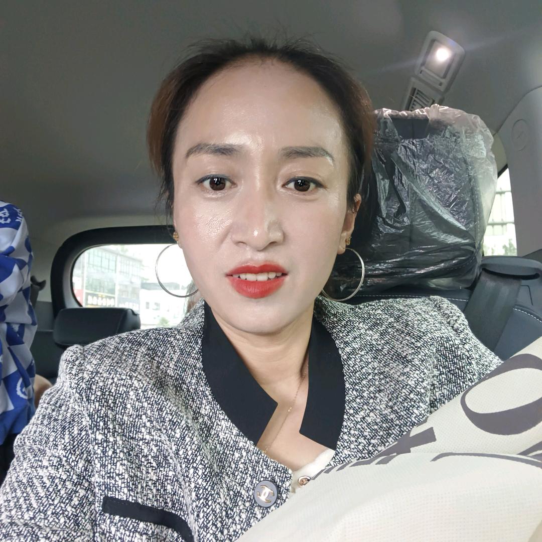 💋二个万两，一个千金