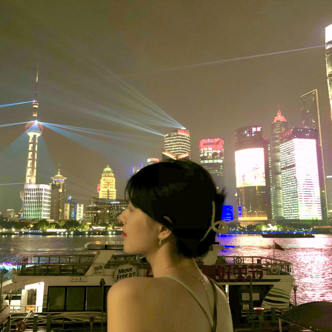 是你灵姐（小店在置顶）