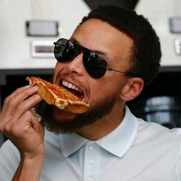 一声奥利给curry