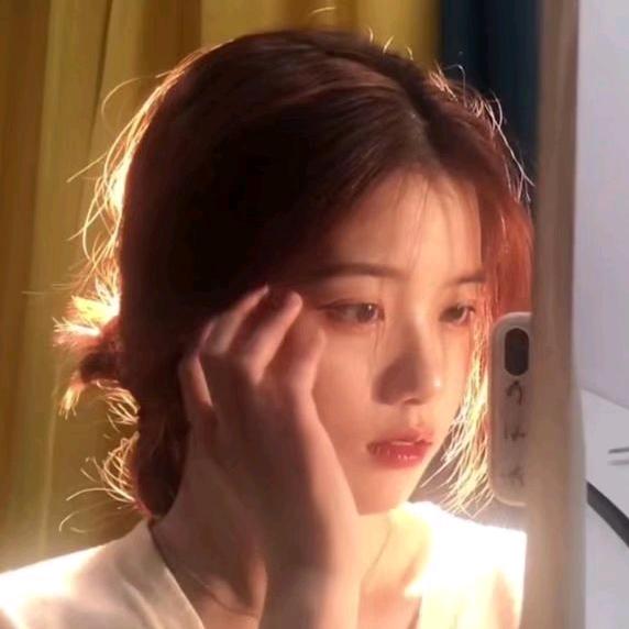 王鑫悦j.（二胎带娃中）