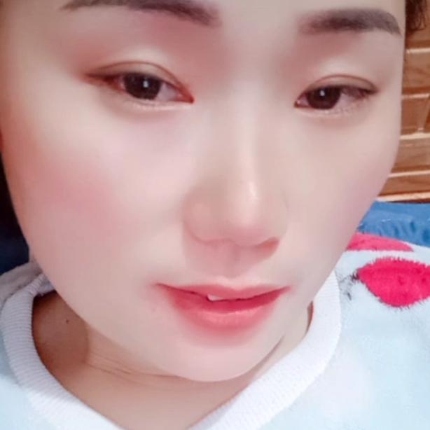 莉莉💞💞