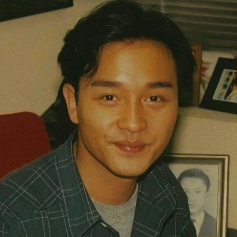 卌