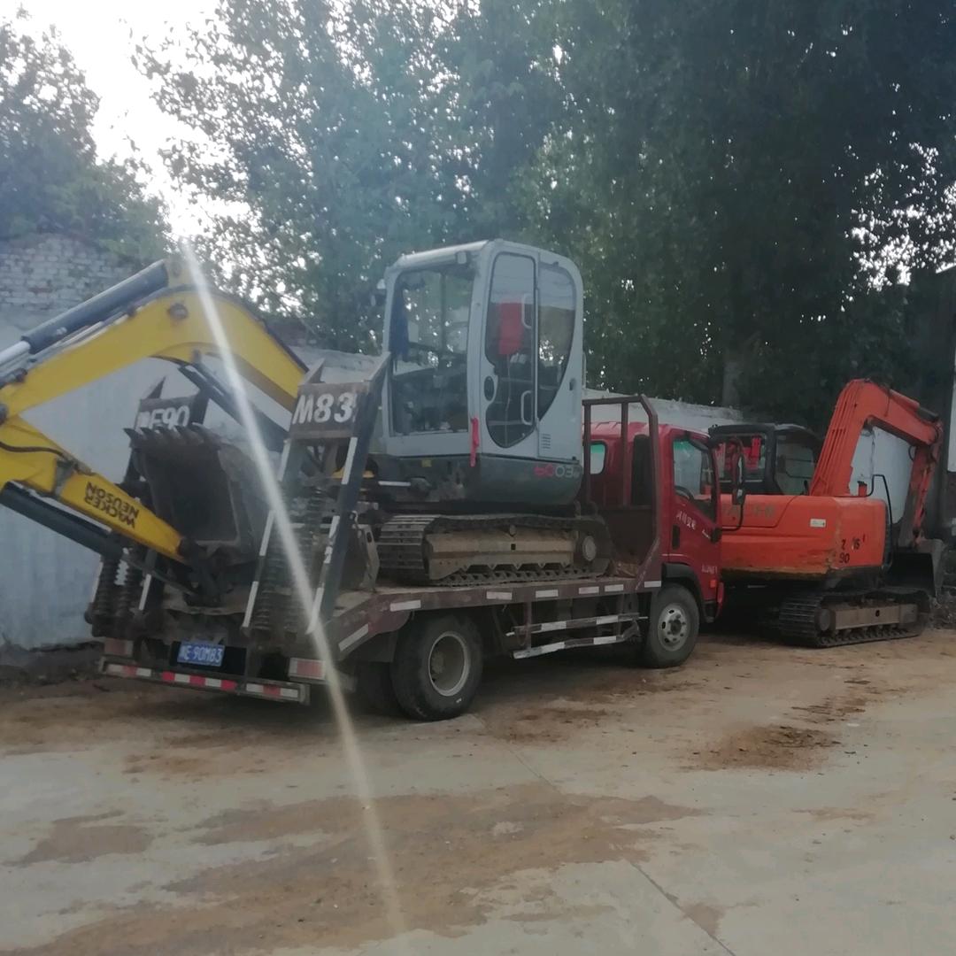 小石在路上