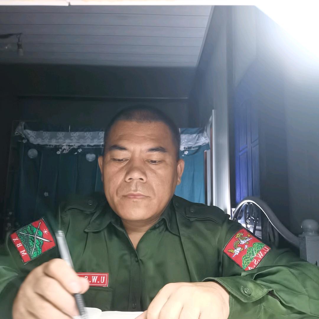 段玉（进口橄榄核收购零售）