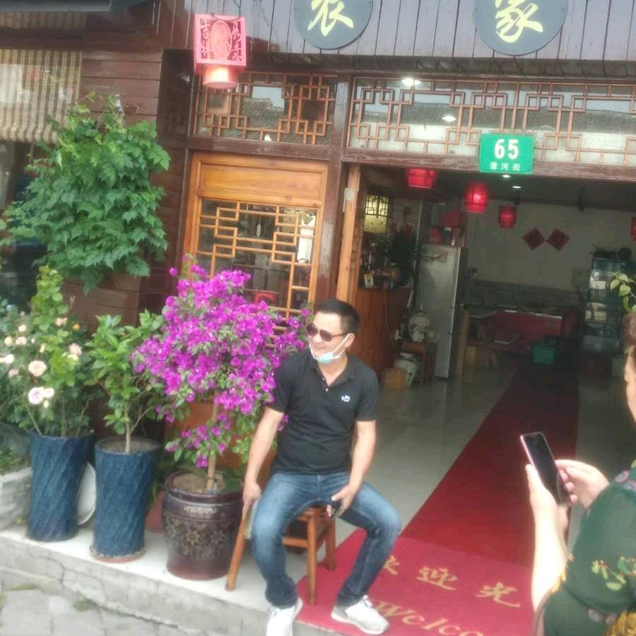 御华夏明头像