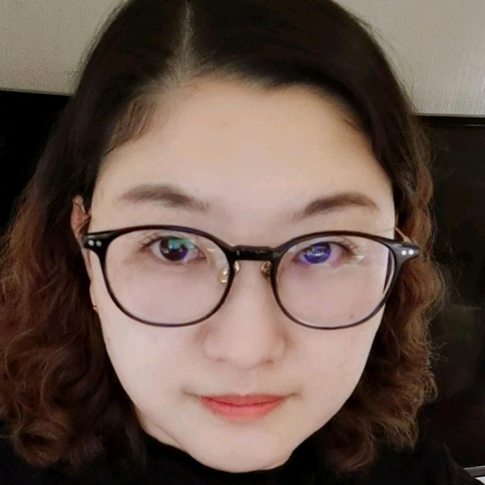 心内科鄂璐莎医生