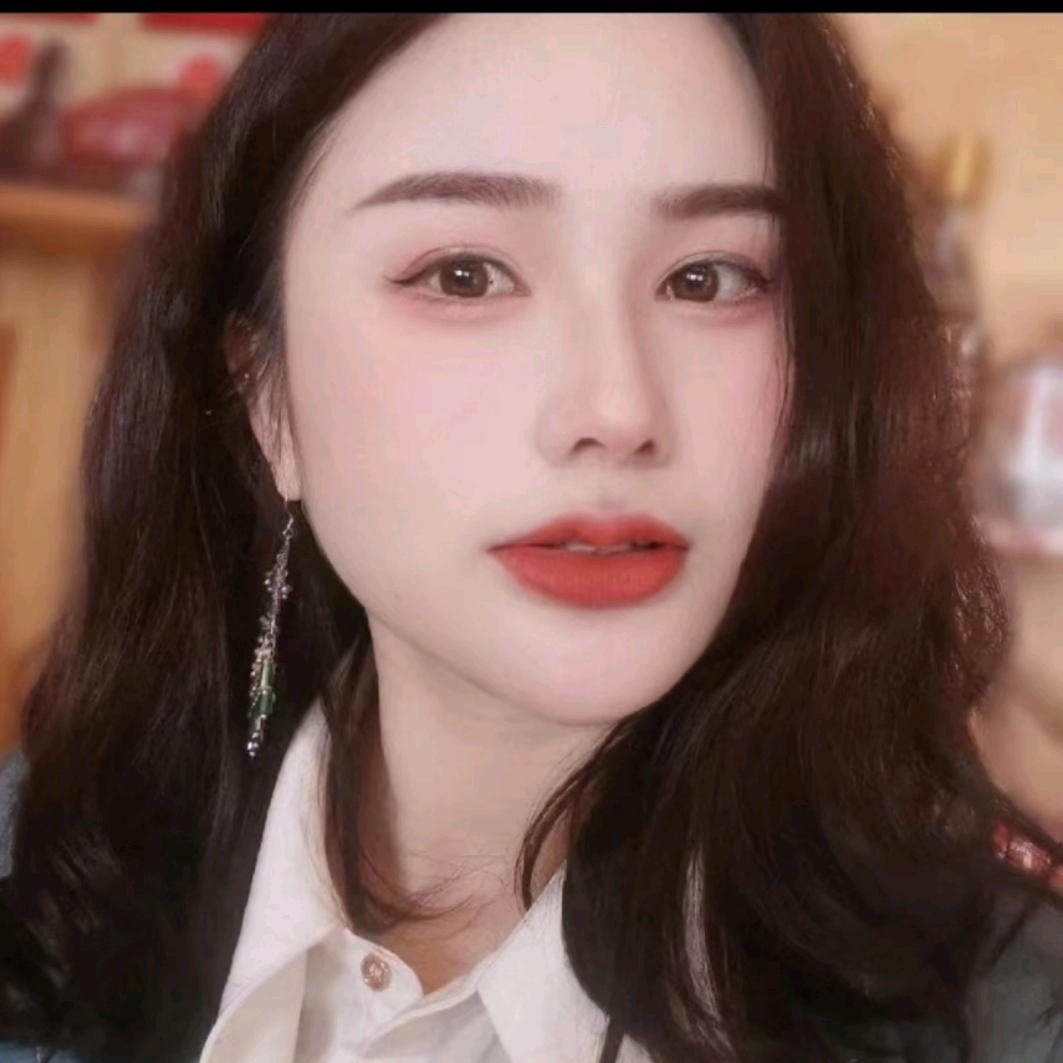 卧龙故事烩面工坊