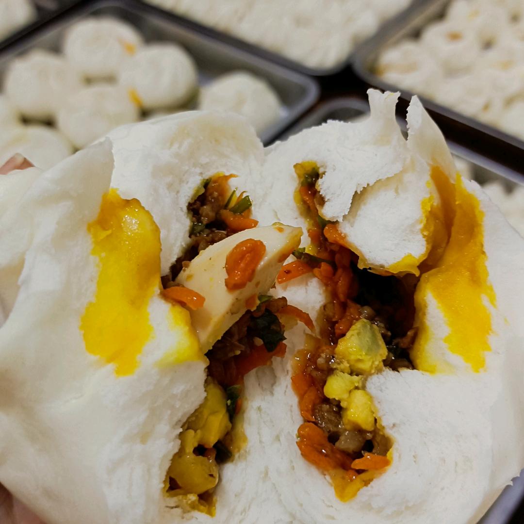 东哥(7点钟莺歌海包子)