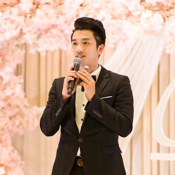 游哥说媒+主持人伟峰