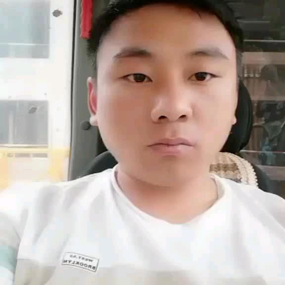 十裏平湖霜滿天。