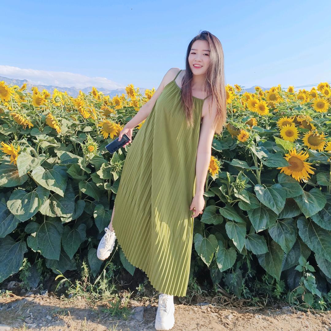 嘴角上扬的微笑