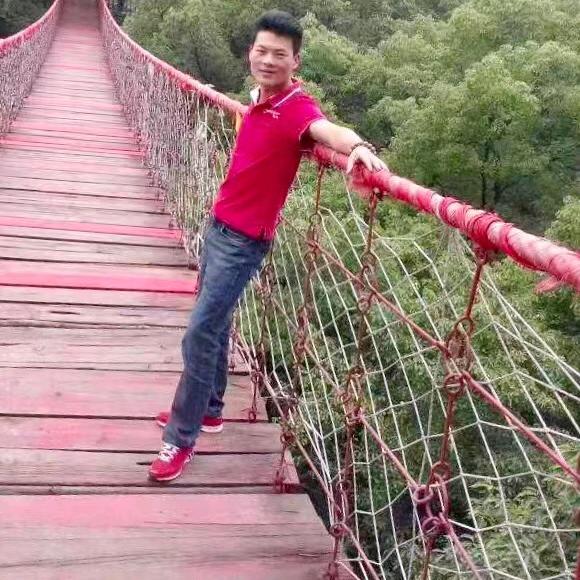 阿龙