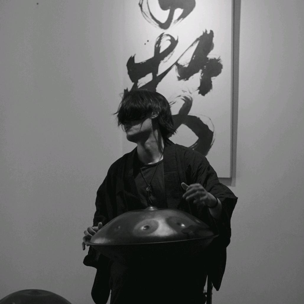 Y.IN 尹引