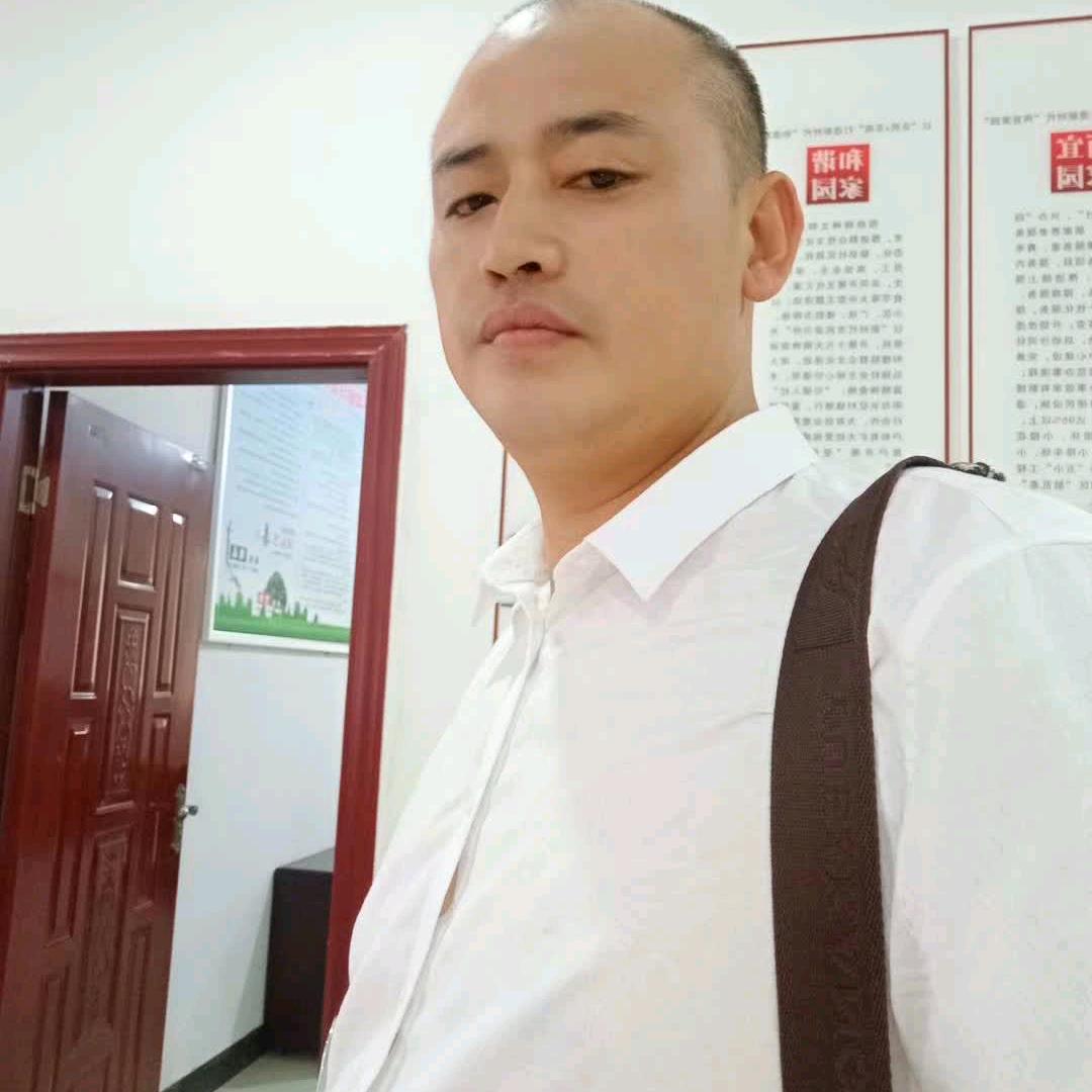 王琼斌