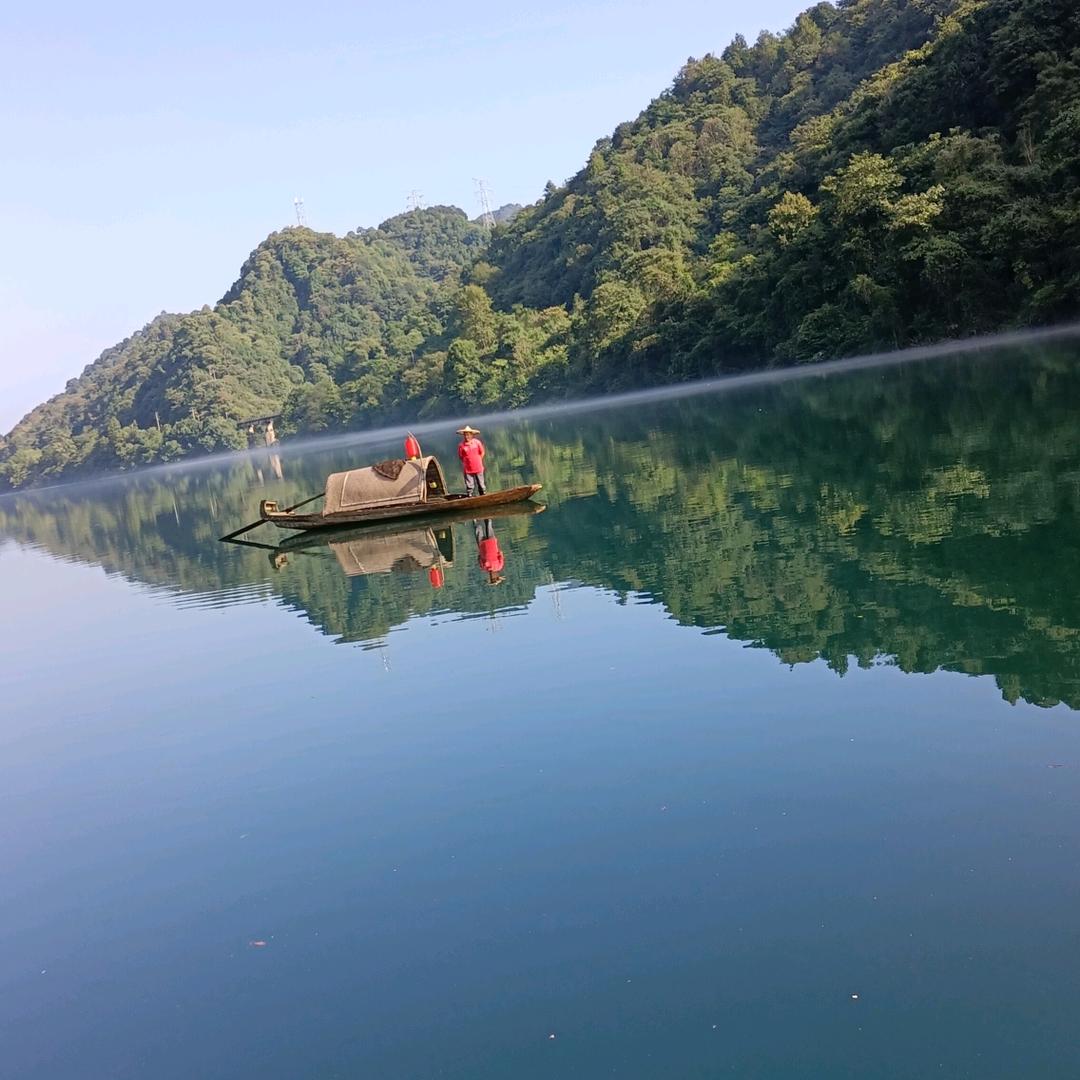举杯敬明天