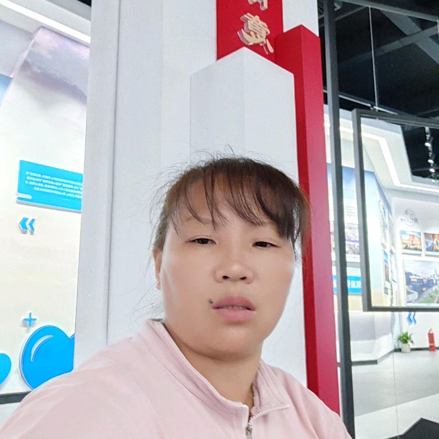 风雨中的人。。