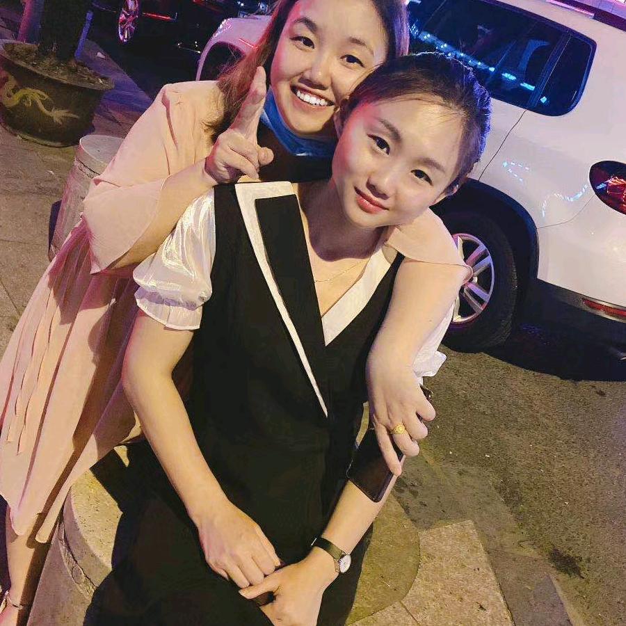 冬里服装（同款在厨窗）