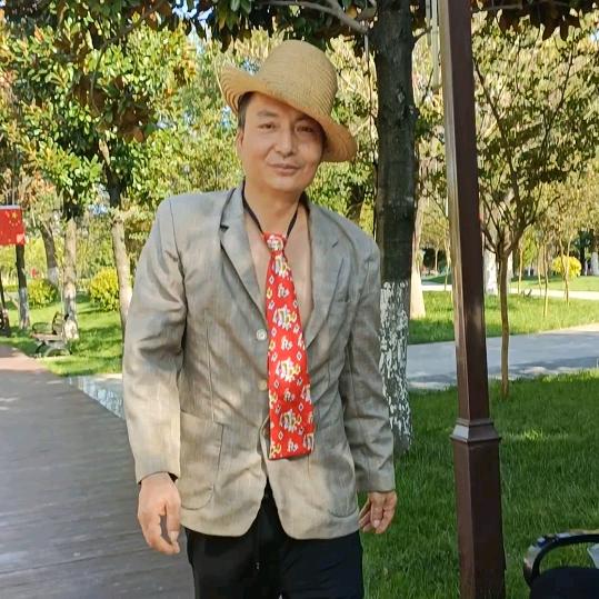 牛三
