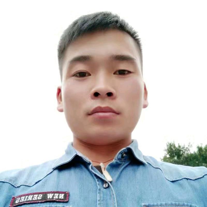 李龘飝沐浴阳光