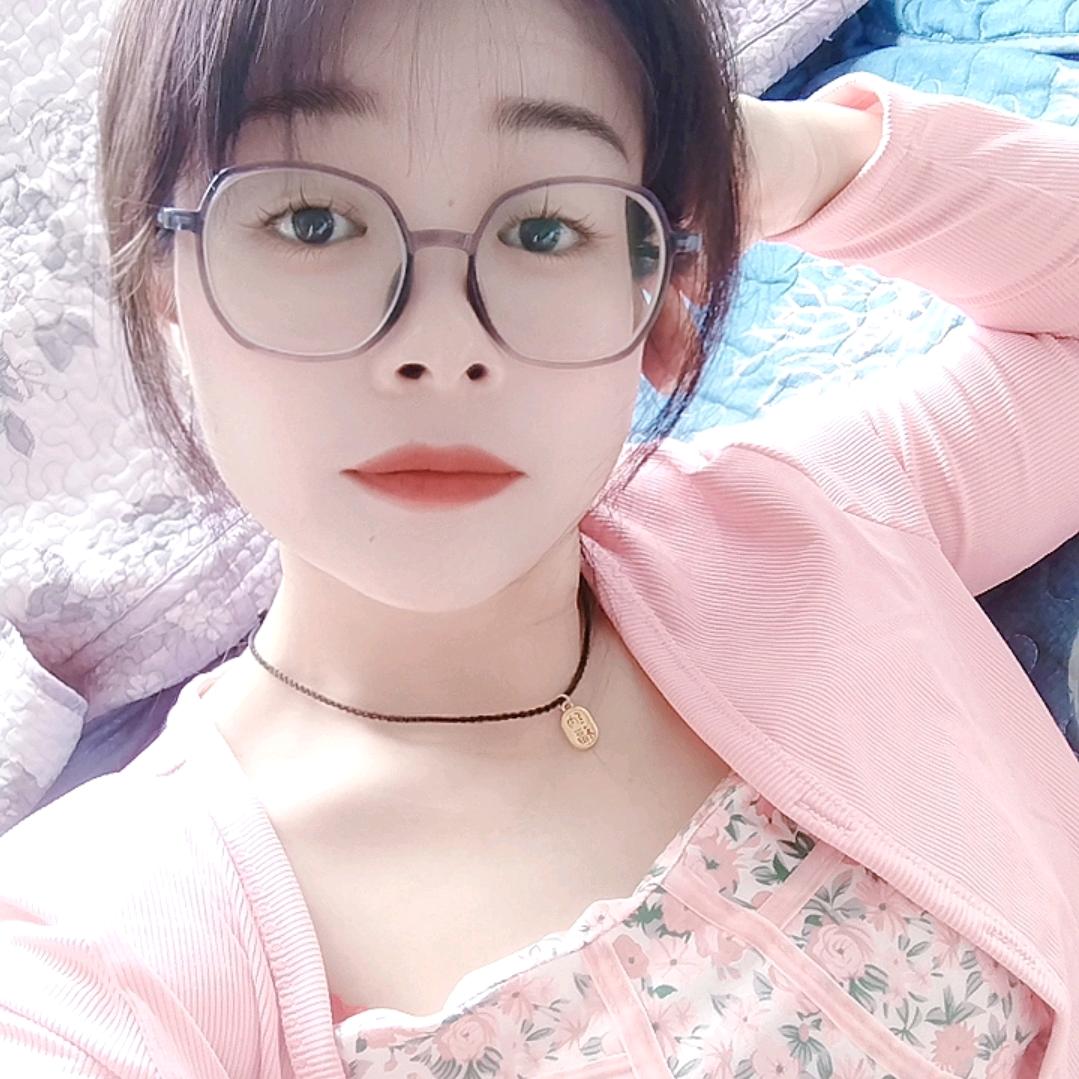 柒月