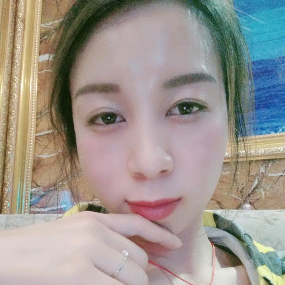 蜀辣號石锅鱼糖糖