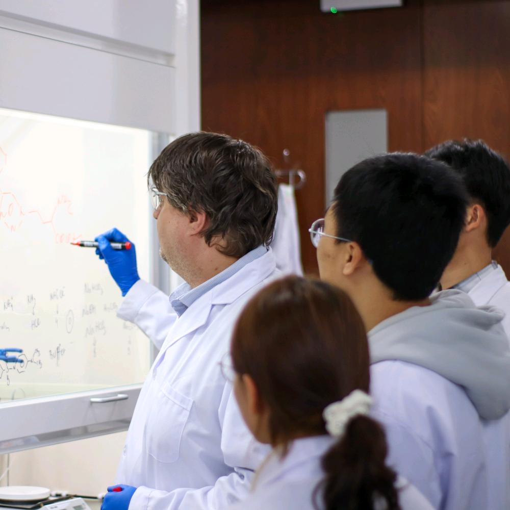 莫帕老师的实验室