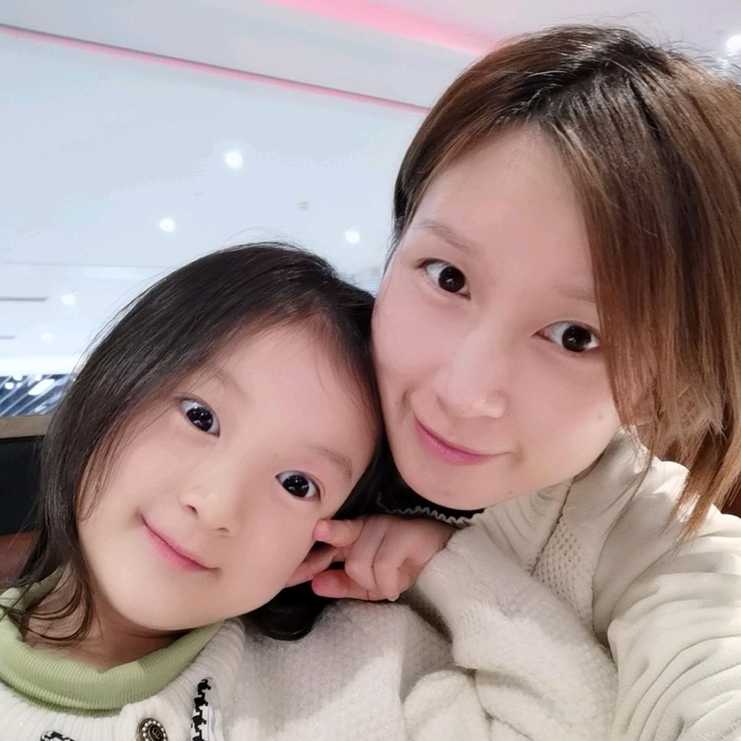 小米和玥儿的成长时光