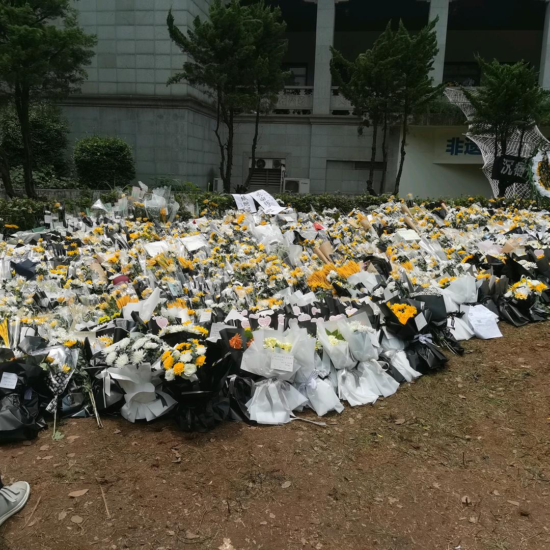 人吃土一生土吃人一回