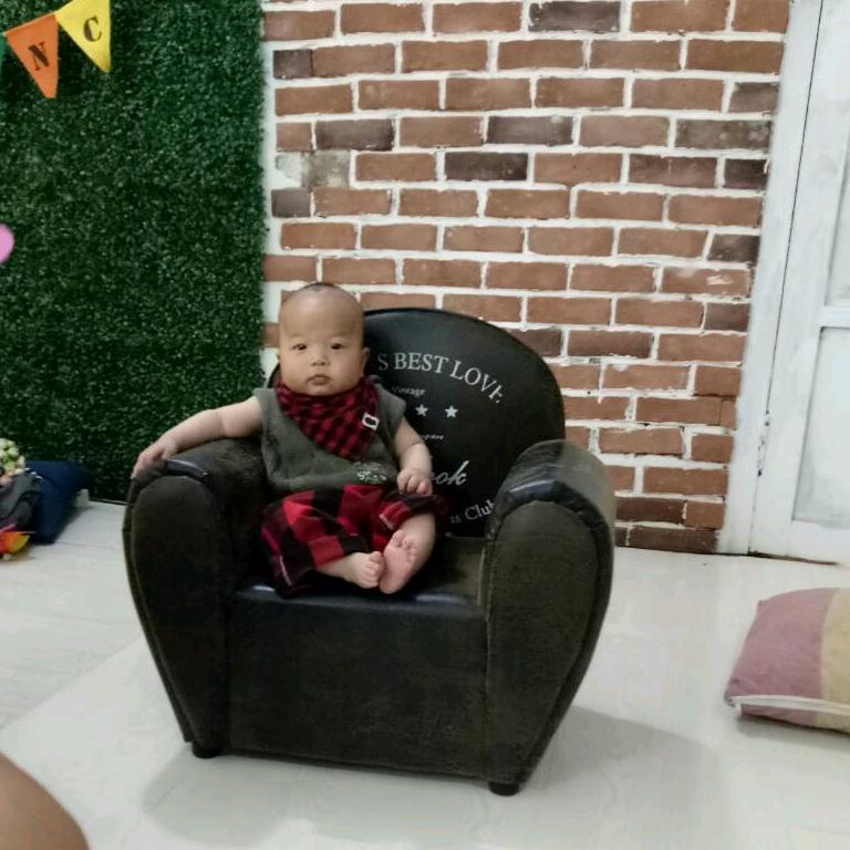 亲亲我的宝贝