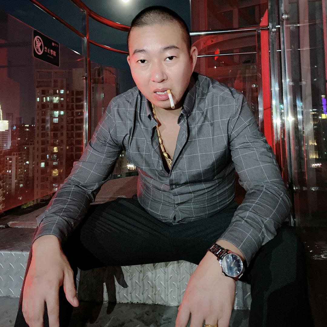 黄逗社！