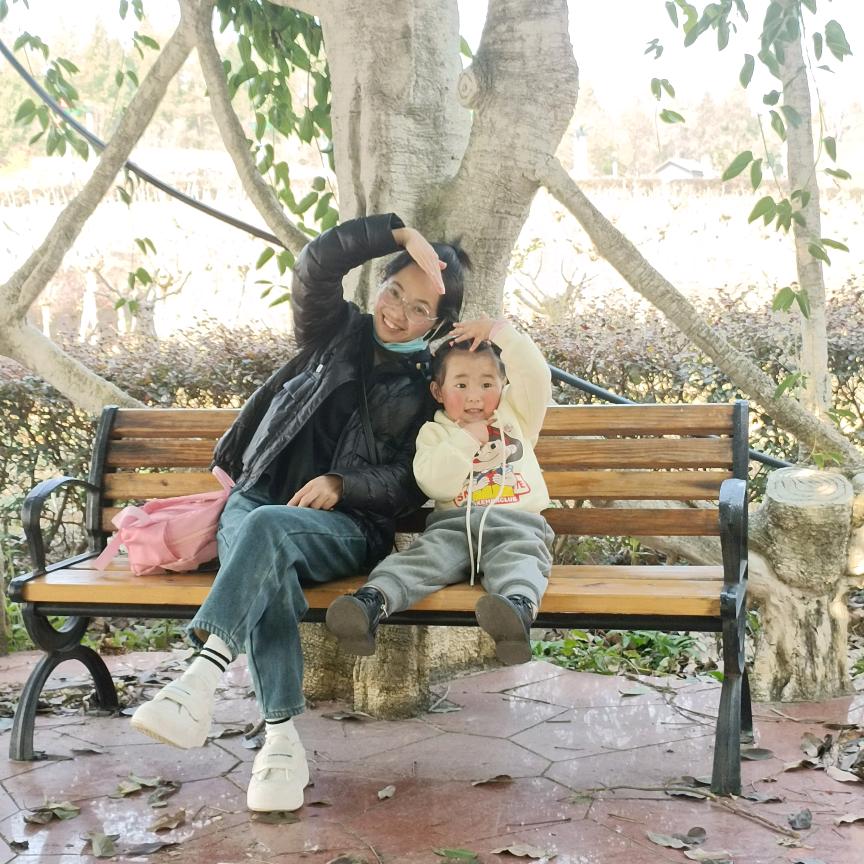 一本正经的胡说八道