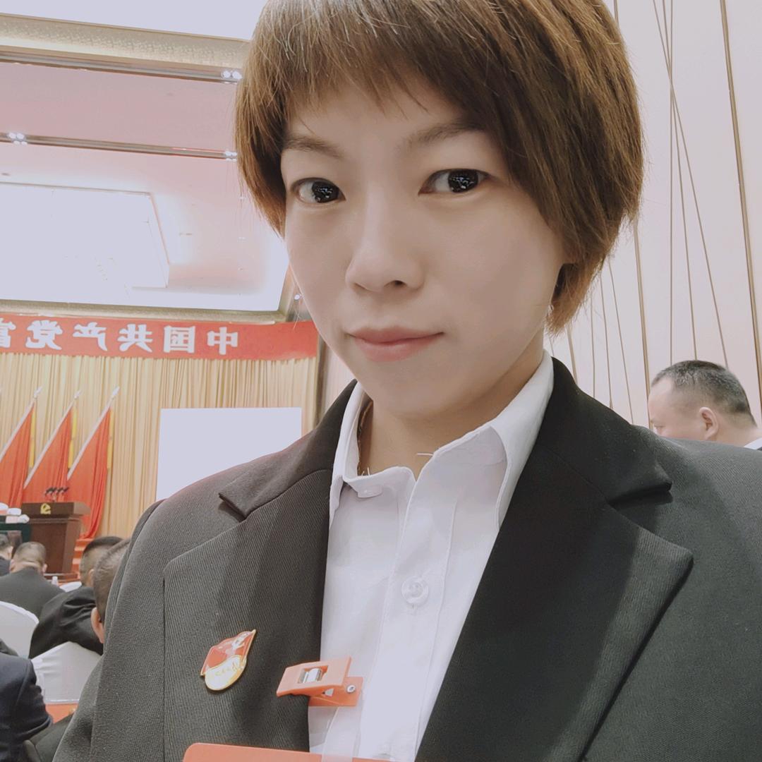 长滩古镇村书记