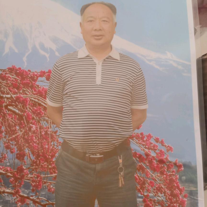 潘