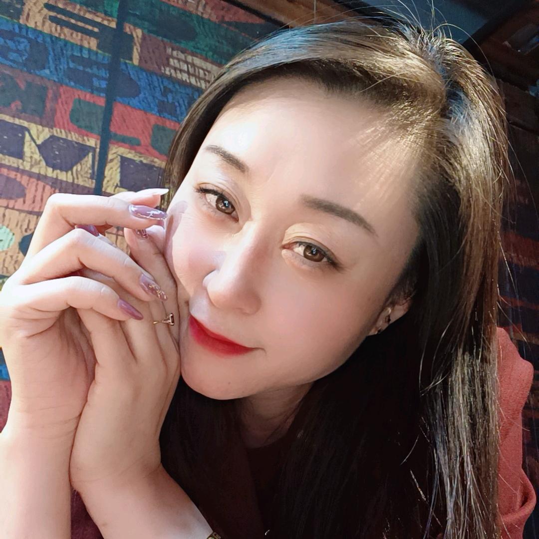 周洲.