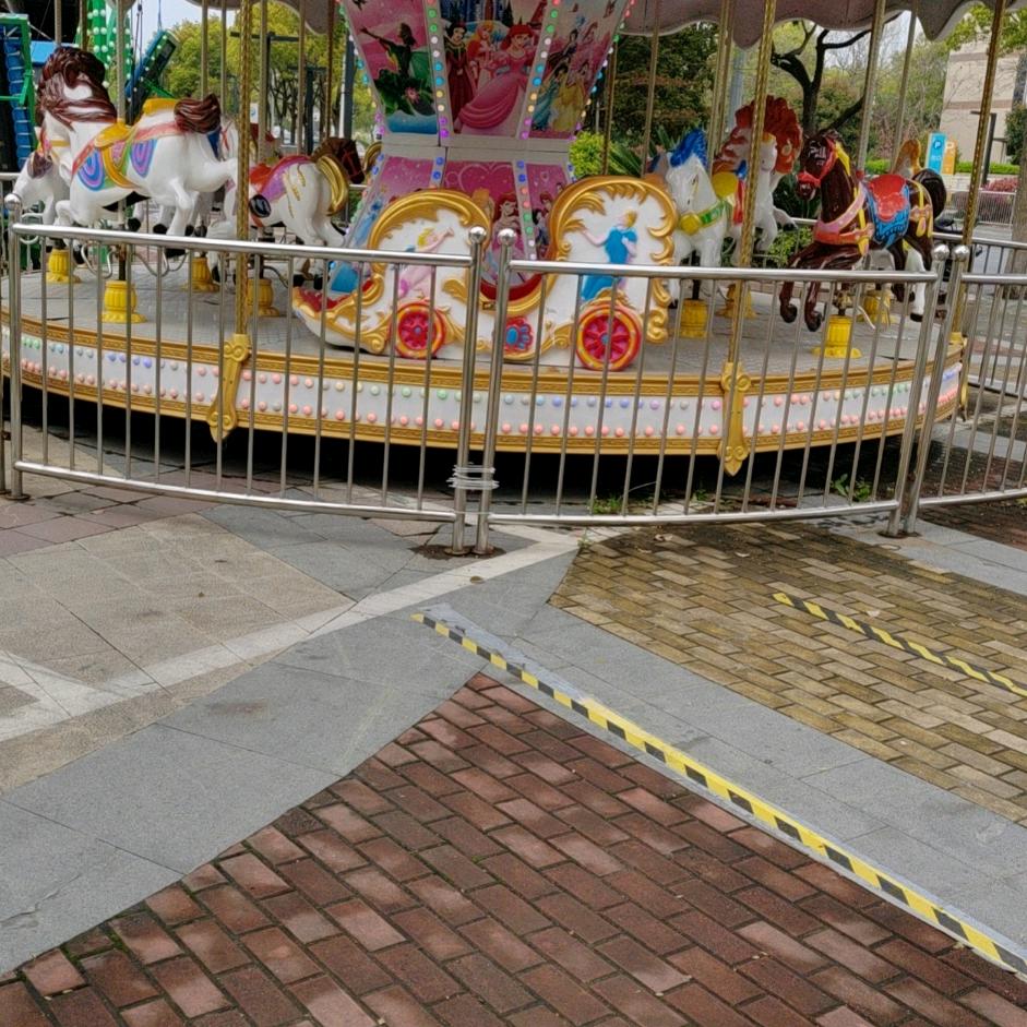 抠脚了