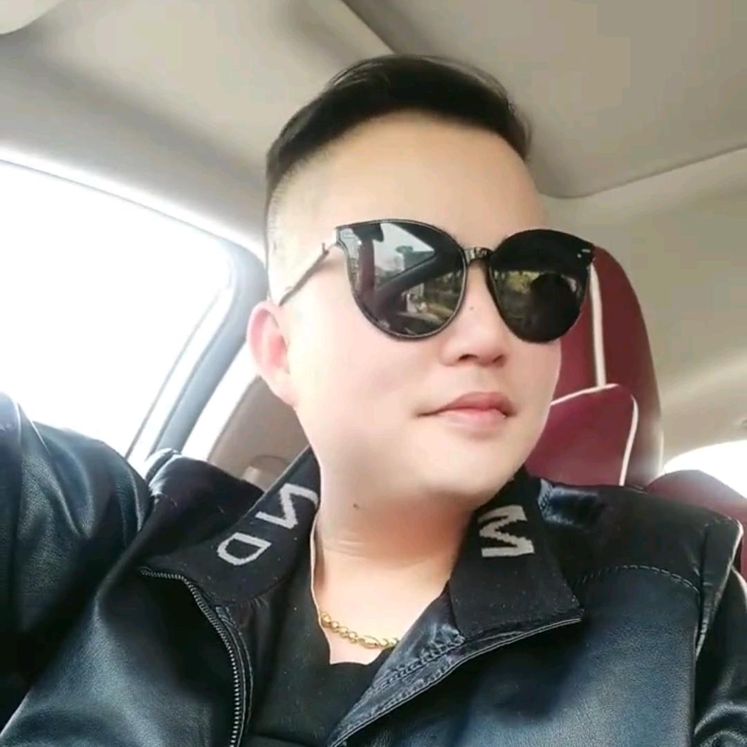 洪江市渔家小巷纸包鱼