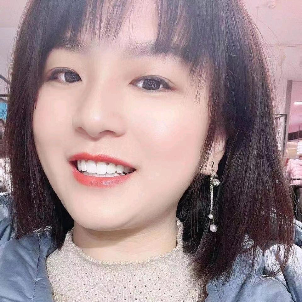 冰雪芙蓄素女装