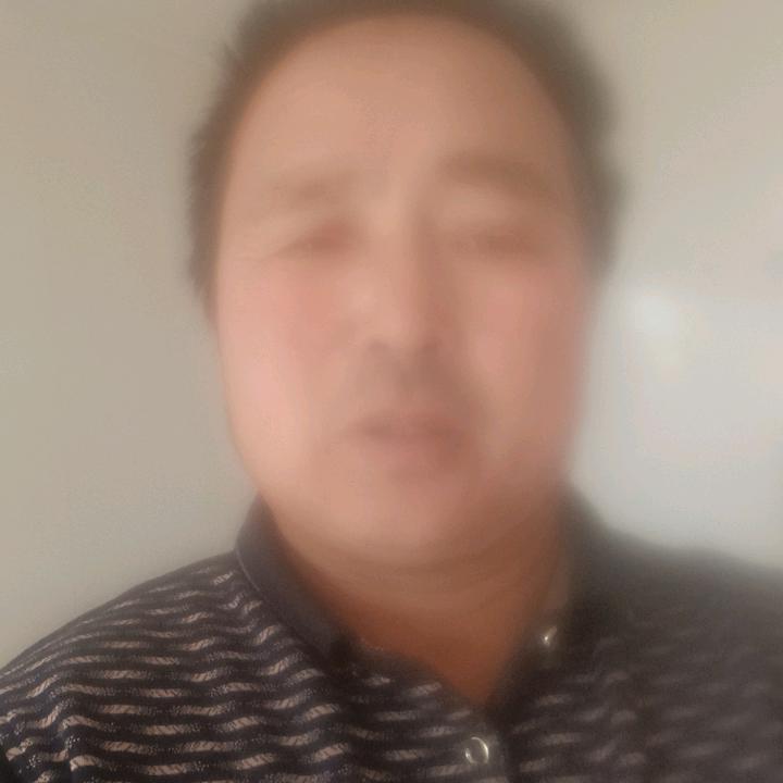 风中的云
