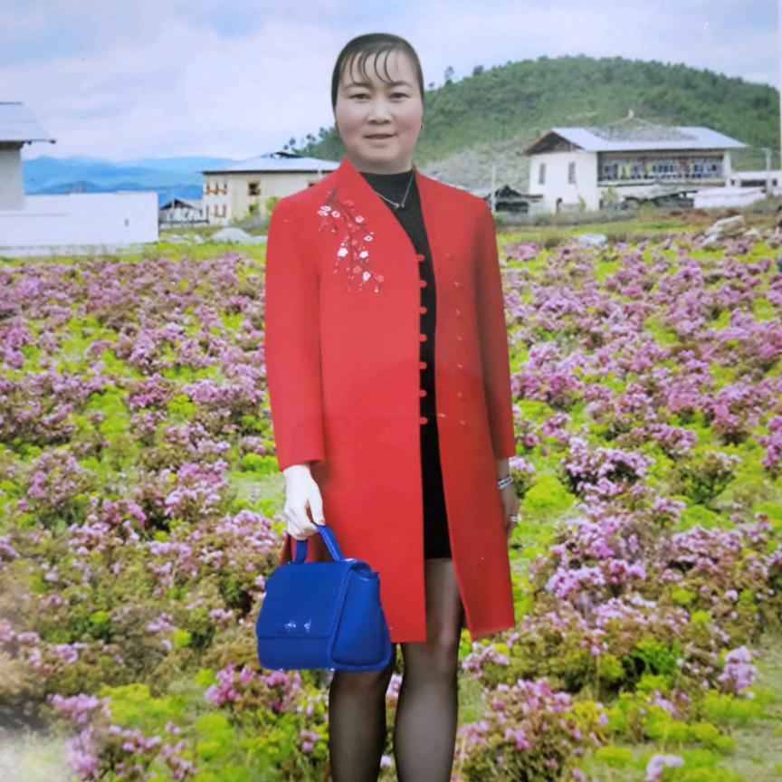 蓝天彭红艳
