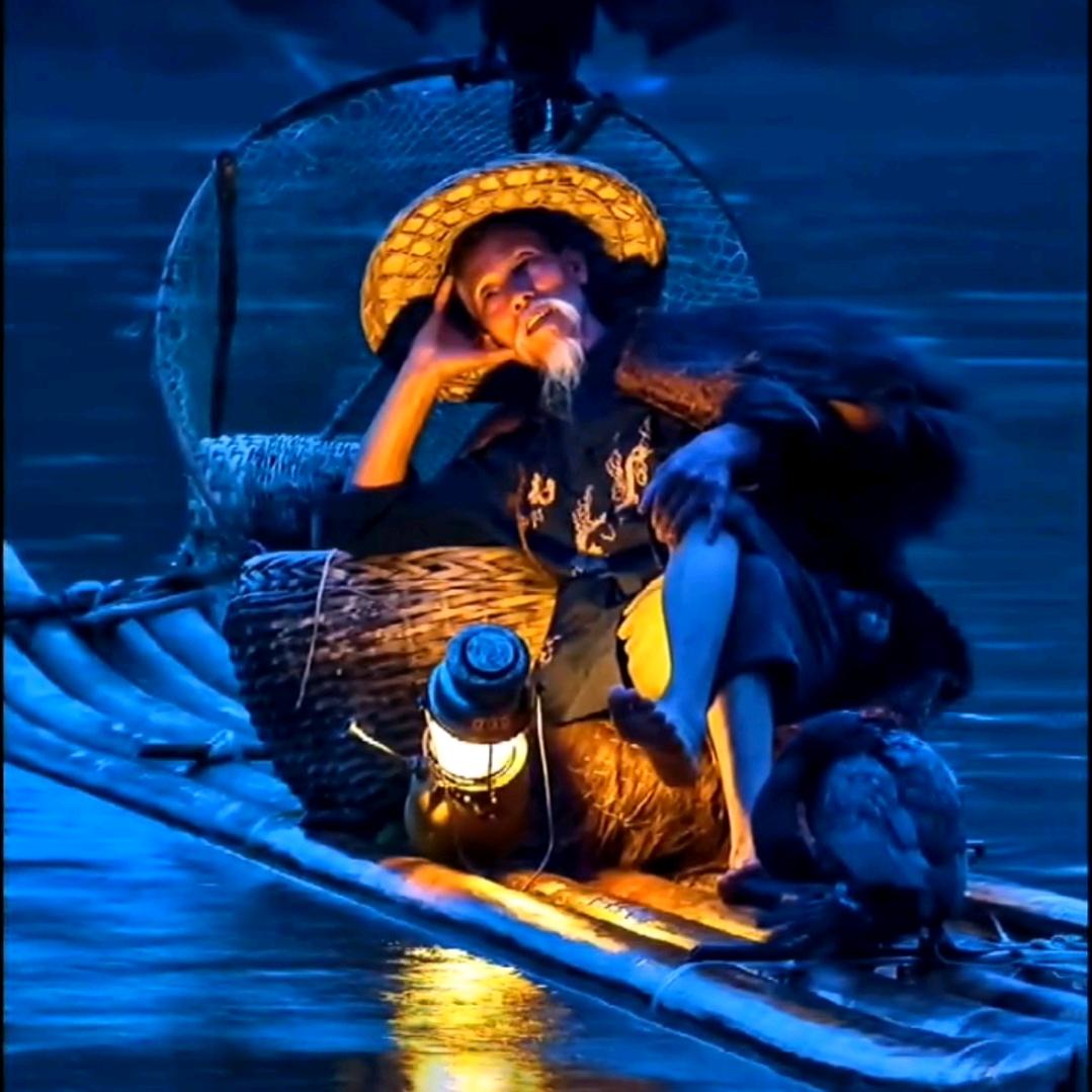 灯火夜归人