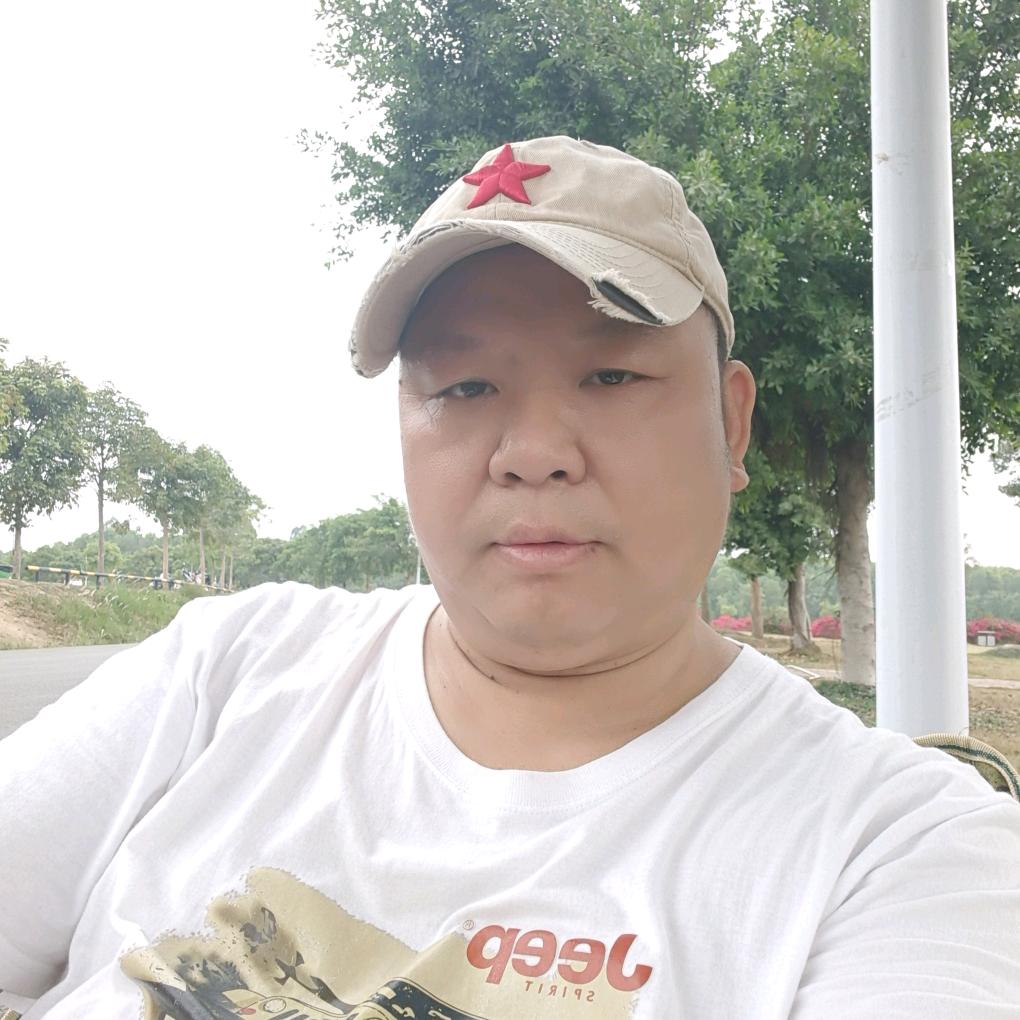 超龄的小爱