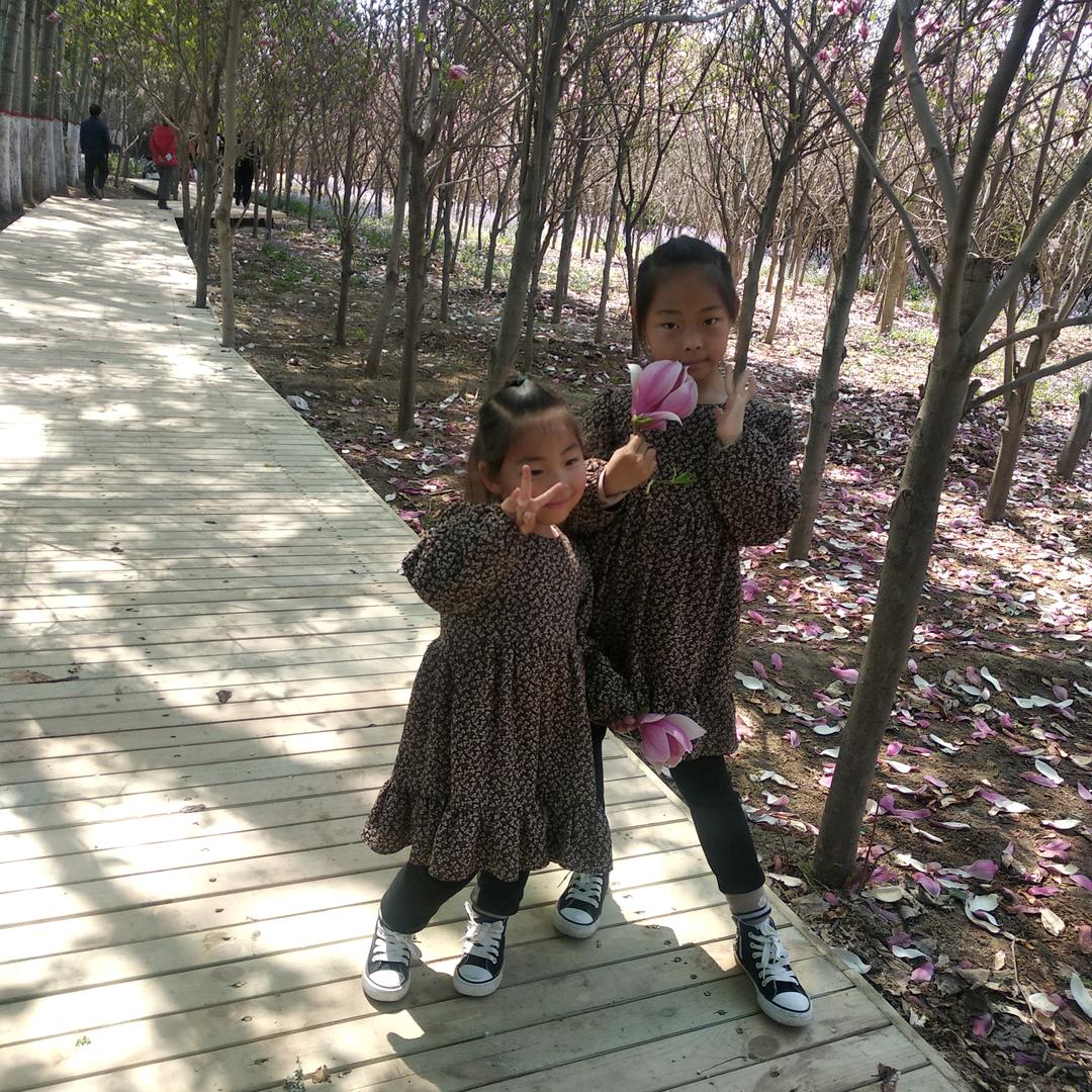 两个宝宝的妈妈