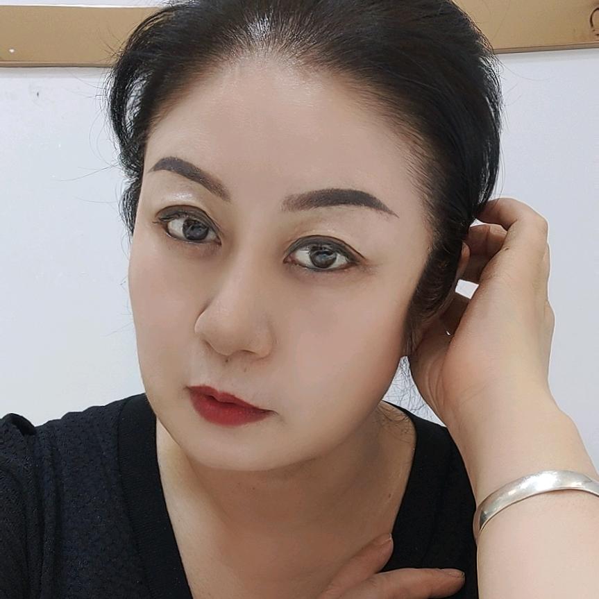 新疆库尔勒~纤黛尔内衣@宝萍