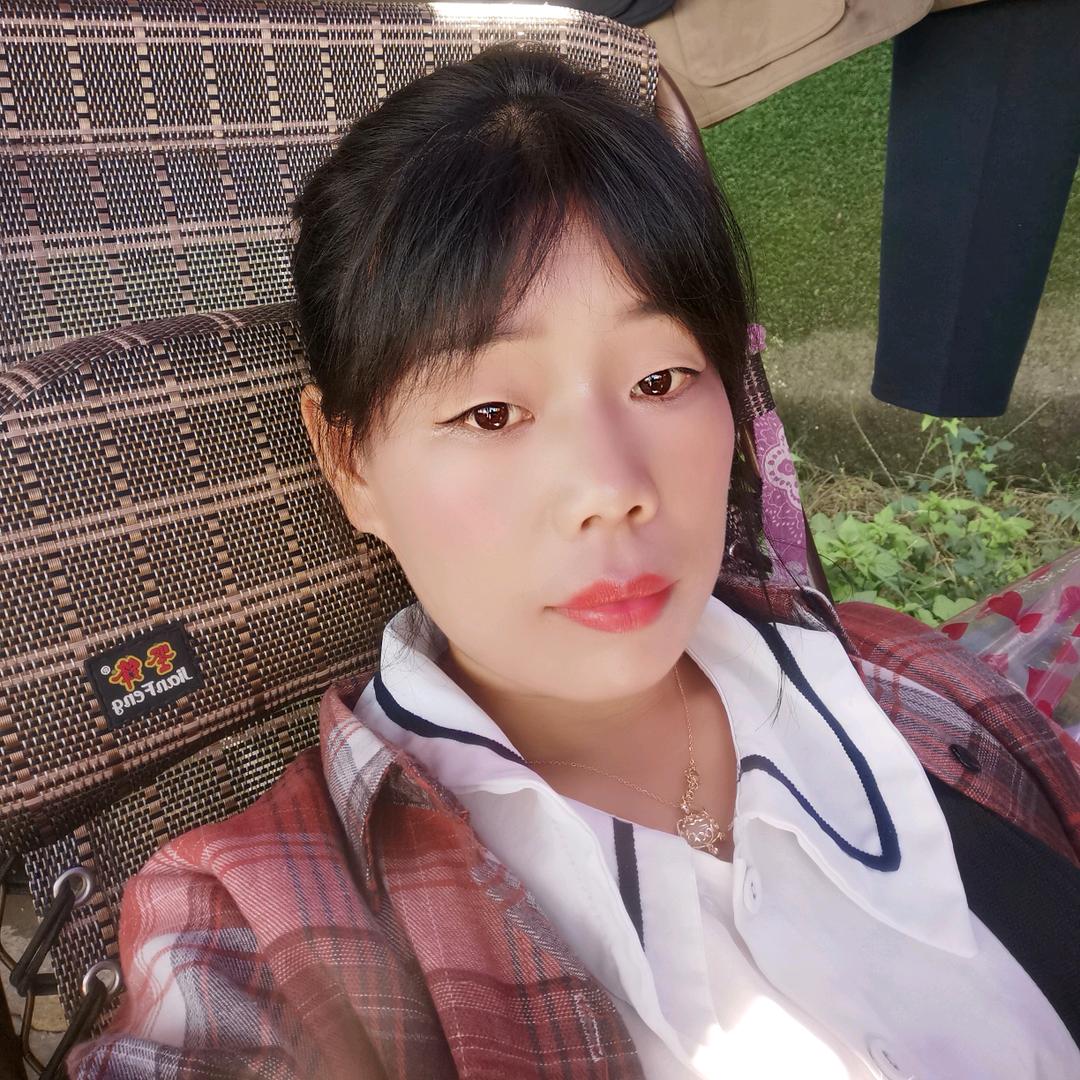 依媚儿内衣铺