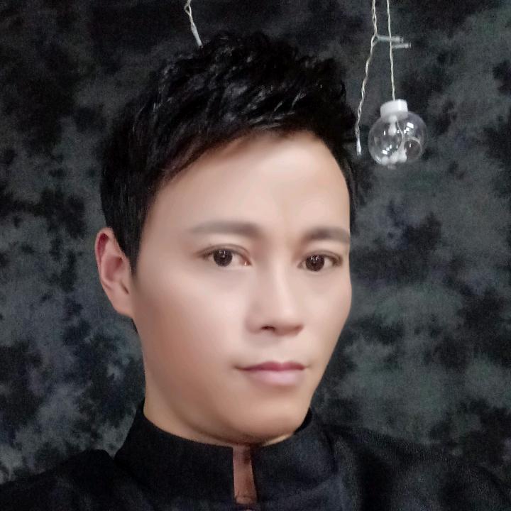 约辉